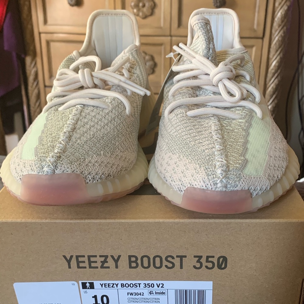 Yeezy Boost 350 Citrin- Men’s Size 10